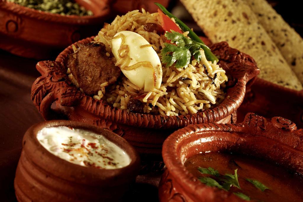 Heritage Madurai Exterior foto Hyderabadi biryani